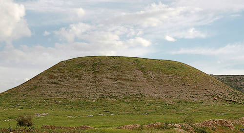 Abel Meholah in the Jordan Valley. Possible home of the prophet Elisha. Photo by Ferrell Jenkins.
