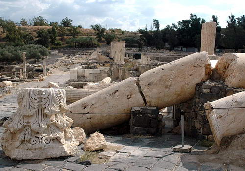 Earthquake Damage at Bethshan in A.D. 749. Photo by Ferrell Jenkins.