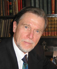 Prof. Dr. Manfred Bietak.