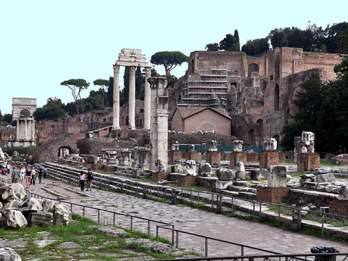 Roman Forum and Palatine Hill. Note the scaffolding on the hill. Photo by Ferrell Jenkins.