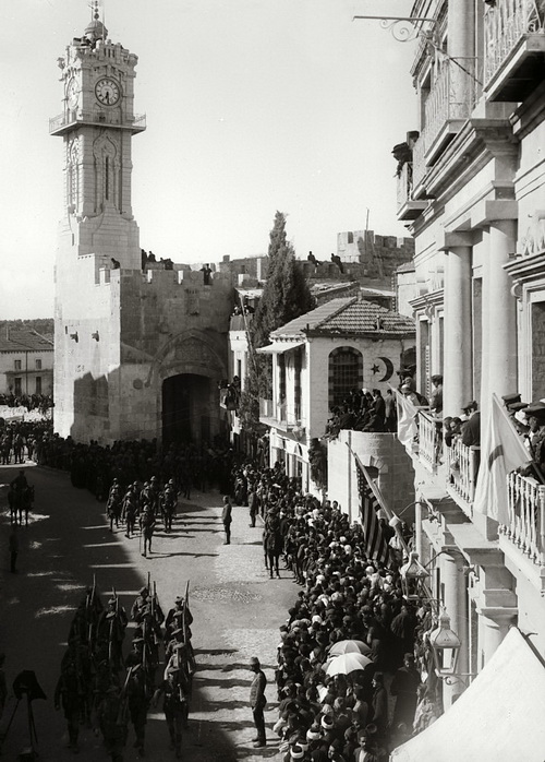 General Allenby enters Jerusalem through Jaffa Gate - 1917.