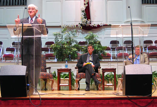 Crossan speaks while Witherington (R) waits his turn. Photo by Ferrell Jenkins.
