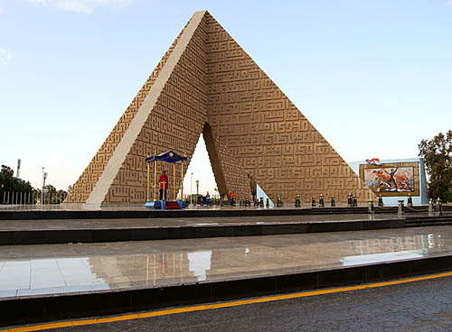 Sadat Monument in Cairo. Photo by Ferrell Jenkins.