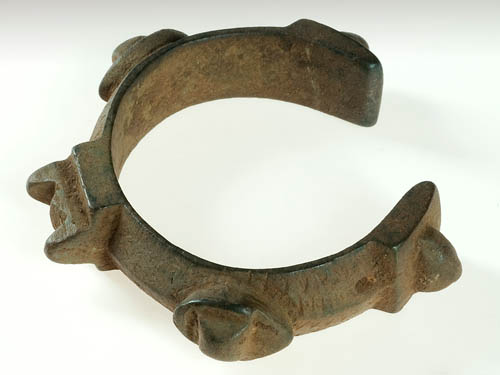 Rare bronze 3,500 year old bracelet. Photo: Clara Amit, courtesty IAA.
