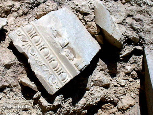 Herodium tomb ornament. Photo by Elie Ben Meir.