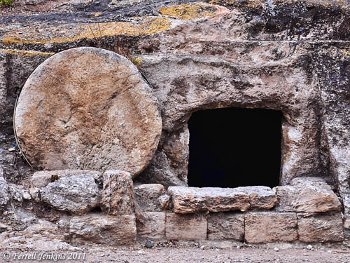 Tomb with rolling stone near Jezreel Valley in Israel. Photo by Ferrell Jenkins.