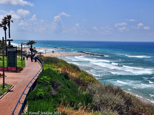 The Mediterranean Sea from the kurkar ridge at Netanya, Israel. Photo by Ferrell Jenkins.