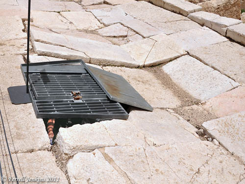 Opening in A.D. 70 street below Robinson's Arch. Photo by Ferrell Jenkins.