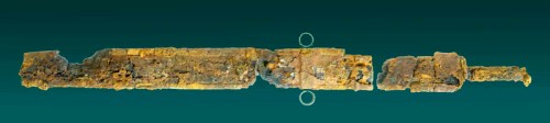 Roman sword in scabbard. IAA photo by Clara Amit.