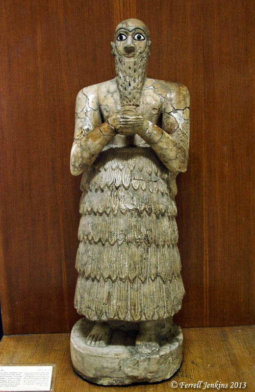 King of Mari statue in Damascus Museum. Photo by Ferrell Jenkins 2002.