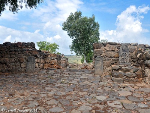 The Iron Age city gate at a town of Geshur. Photo by Ferrell Jenkins.