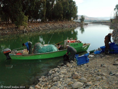Fishermen coming in from a night of fishing. Photo by Ferrell Jenkins.