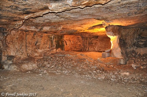 Solomon's Quarries. Notice the fissure in the ceiling. Photo by Ferrell Jenkins.