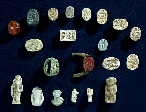 A collection of artifacts with characteristics of the Egyptian culture, which were discovered in the excavation. Photographic credit: Clara Amit, courtesy of the Israel Antiquities Authority.