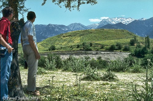 Melvin Curry and Ferrell Jenkins at Colossae. Photo by Phil Roberts.