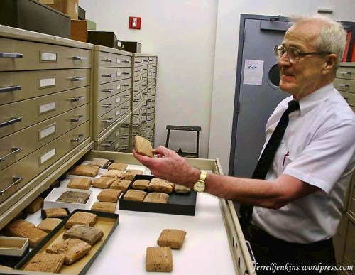 Dr. Erle Leichty showing the cuneiform tablets at the University of Pennsylvania. Photo by Ferrell Jenkins.