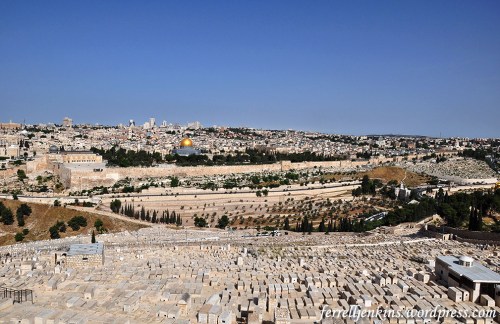 Jewish graves visible on the western slope of the Mount of Olives. Photo by Ferrell Jenkins.