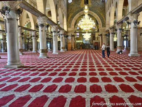 Al-Aksa has seven aisles running north-south. This is the central row. Photo by Ferrell Jenkins.