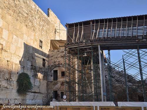 This photo shows the structure covering most of the lintel of Barclay's Gate. Photo by Ferrell Jenkins.