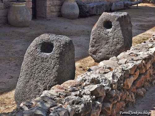 Stone anchors displayed at Tel Qasile at the Eretz Israel Museum, Tel Aviv. FerrellJenkins.blog.