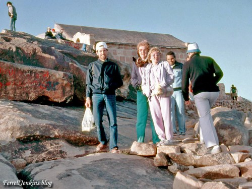 Tourmembers who climbed Mount Sinai with me in 1986. FerrellJenkins.blog.