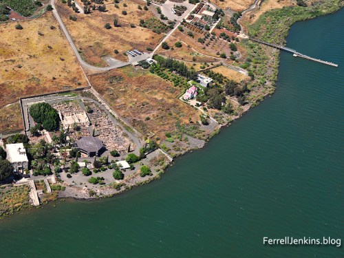 Capernaum from the air. Fransciscian property on left (west) and the Orthodox property on the right (east). Photo: ferrelljenkins.blog.